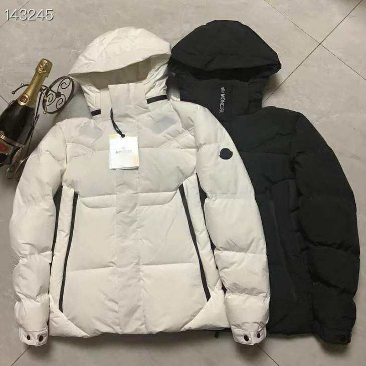 Picture of Moncler Down Jackets _SKUMonclersz1-526yr27336976